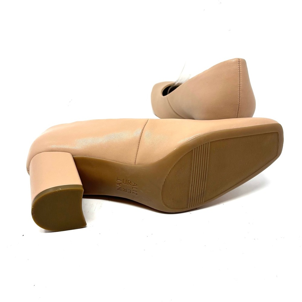 Naturalizer Pumps - Picture 3 of 7